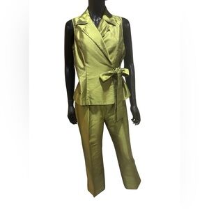 Giorgio Fiorlini kiwi green sleeveless pant suit silk feel wrap top sz 6